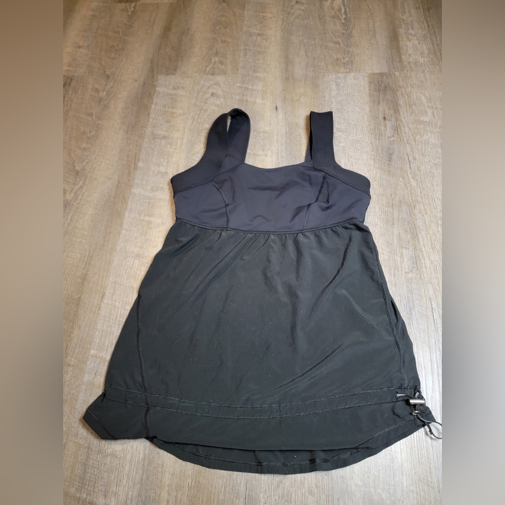 Lululemon Top Womens 6 Lightweight Casual Scoop Neck Tank Top Black